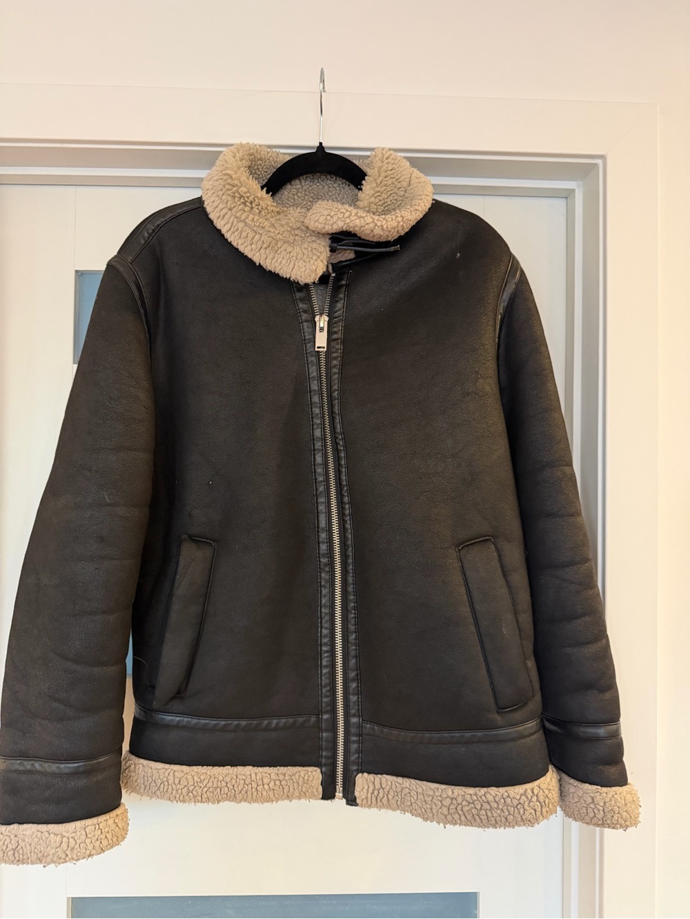 Zara Black Jacket with Cream Shearling Lining - Picture 3 of 6
